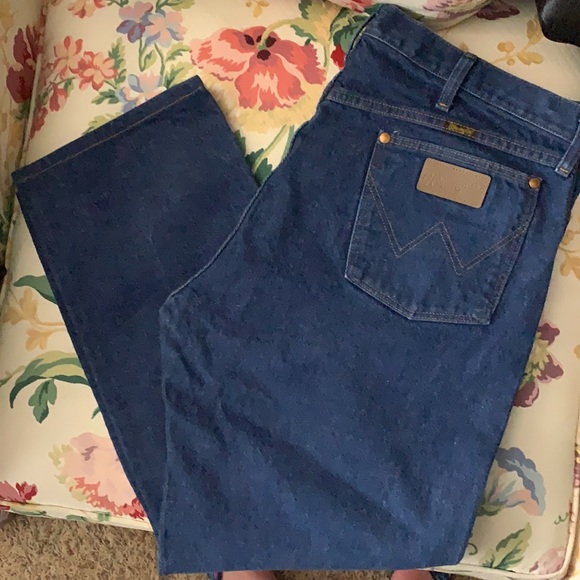 Men’s Wrangler Jeans - Picture 2 of 3